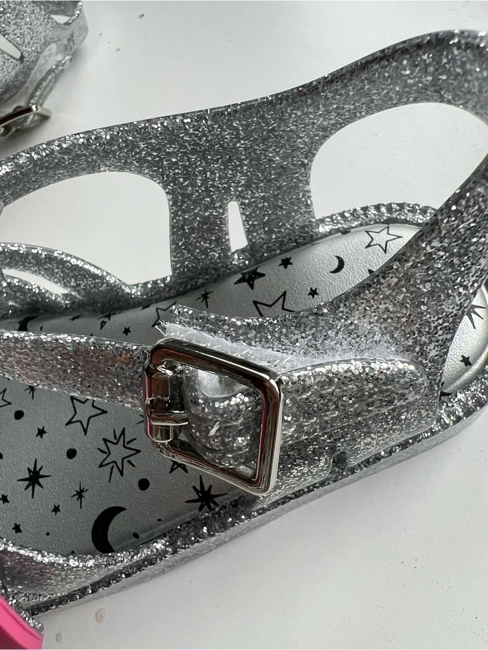 Mini Melissa Silver Glitter Jelly Sandals with Rainbow Accent Size 9